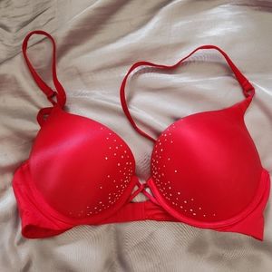 Victorias Secret bombshell push up bra